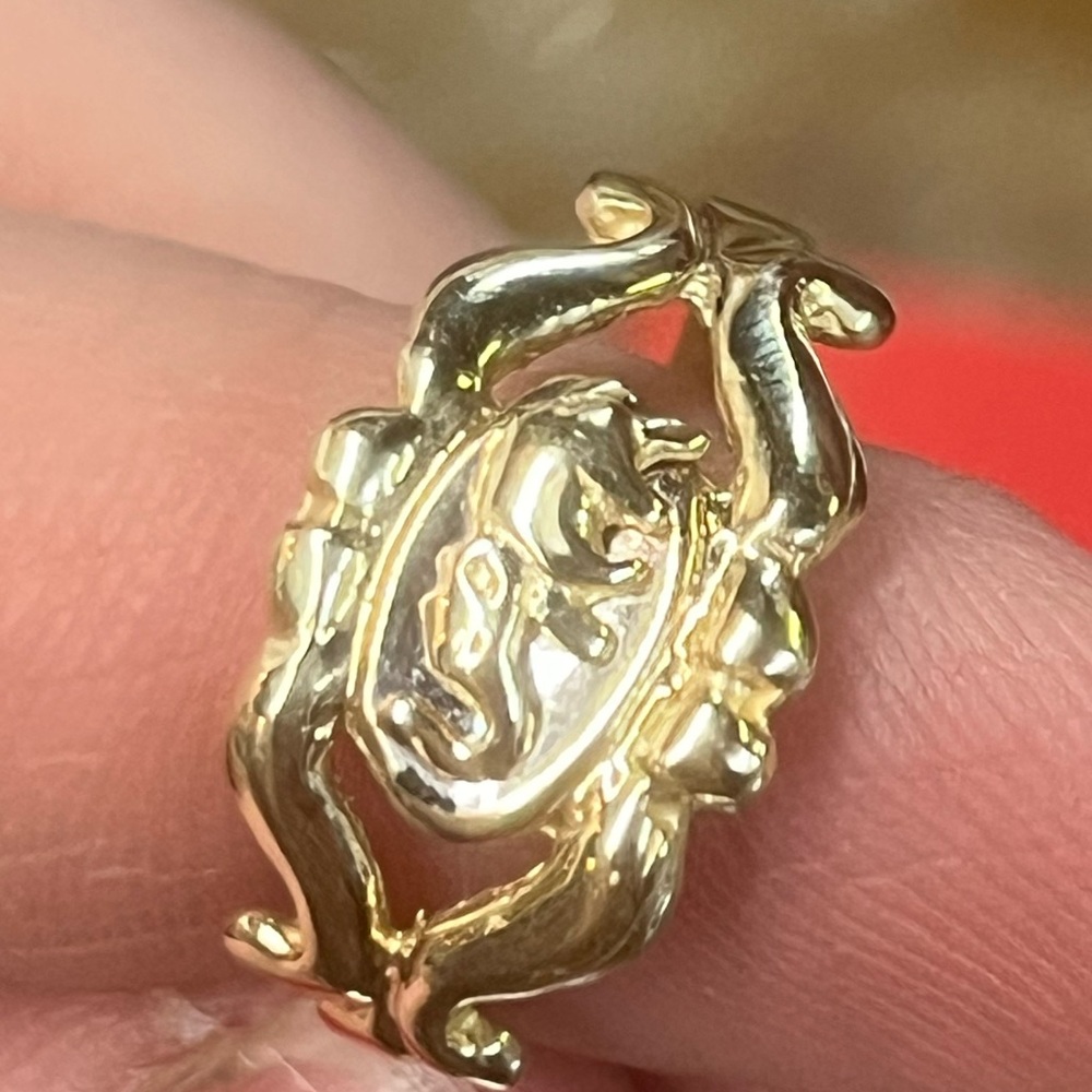 14k Gold Women's Jewelry Ring with Elephant